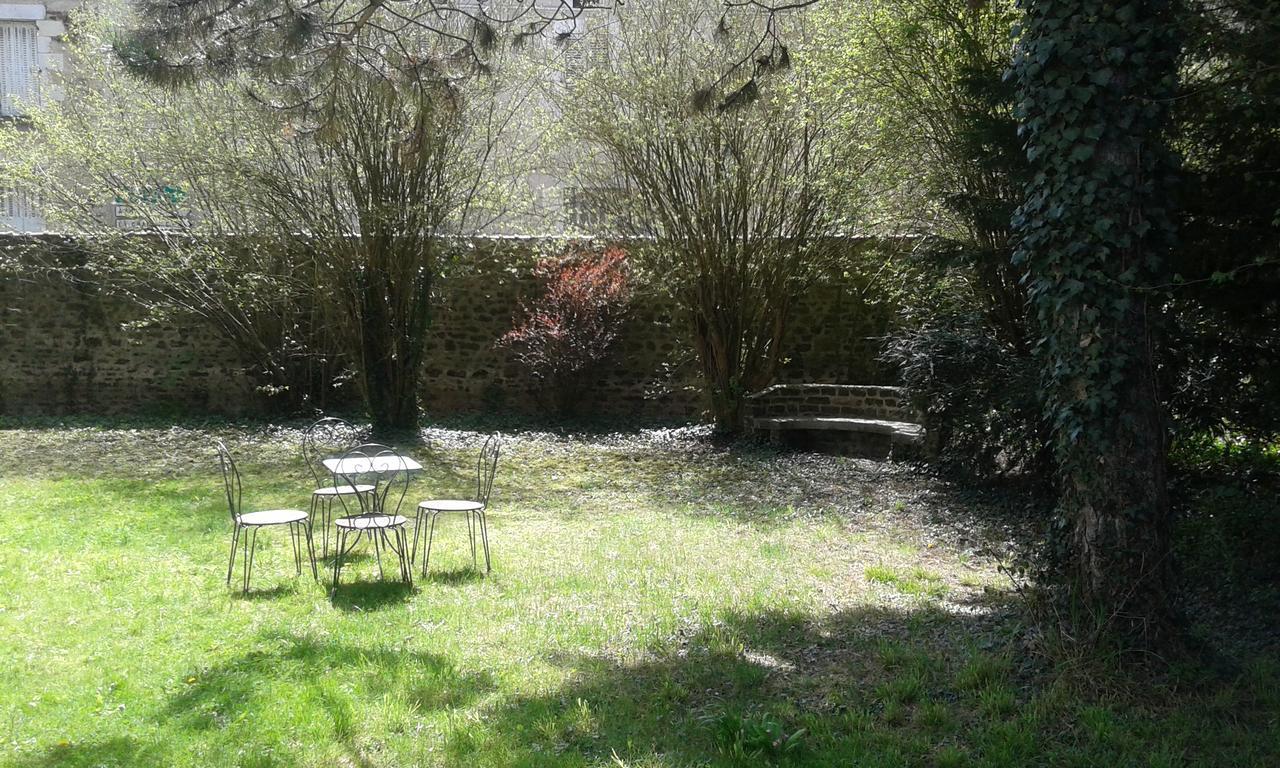 Vailly-sur-Sauldre La Sauldre B&B 외부 사진